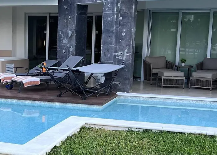 Oceanfront Walkout Pool Mareazul La Casa Bonita Playa del Carmen