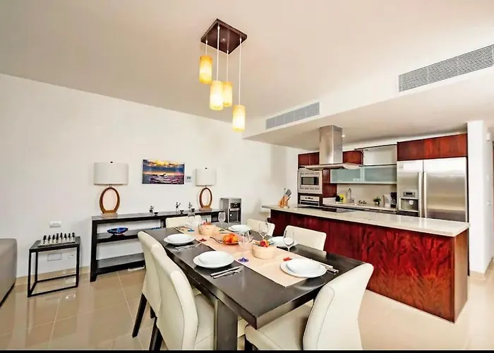 Oceanfront Walkout Pool Mareazul La Casa Bonita Apartment Playa del Carmen